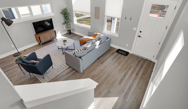 Modern & Spacious Downtown Master Suite Palace! in Indianapolis