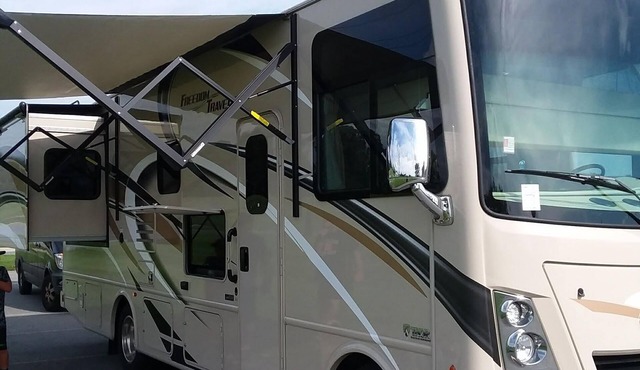 Motor coach, at Hershey camping resort. in Hummelstown