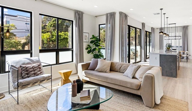 NEW! Echo Park Rooftop Retreat, Designer Interiors in Los Angeles