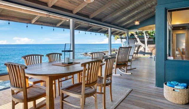 Ocean-view sanctuary in Kailua Kona, 2-bedroom retreat with luxury amenities.
