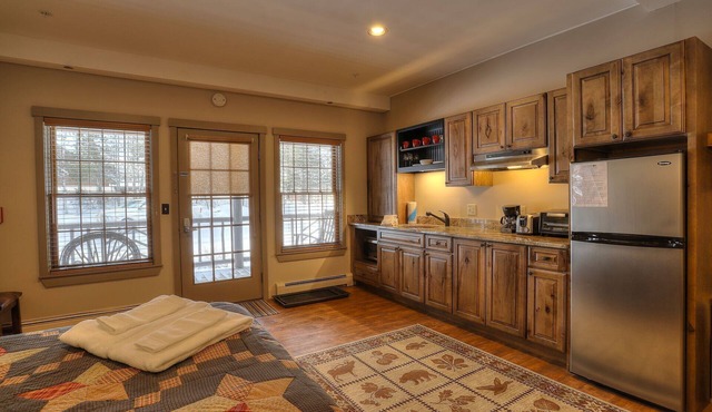 Oquossoc Suite #5 | A/C in Oquossoc