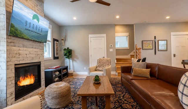Orange Blossom | Pet Friendly Luxury Asheville Villa with Hot Tub & EV Charger