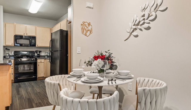 Palaya Stay 1BR Oasis 2.5 mi to Marina & Beach