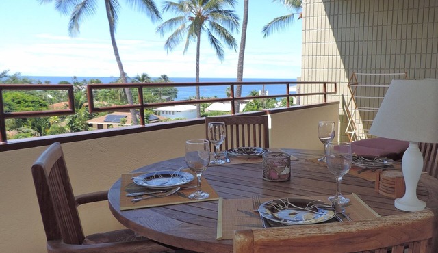 Paradise found 2 bed, 2 bath renovated condo @ White Sands Village-Magic Sands