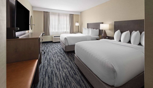 Penn Harris Hotel Harrisburg, Trademark by Wyndham in Camp Hill
