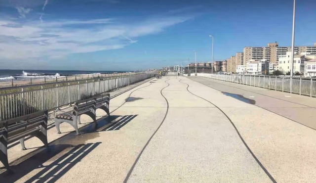 Perfect One-Bedroom Beach Escape in Charming Arverne By The Sea in Arverne