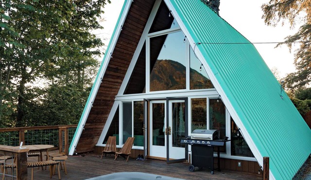 PNW A-Frame - Hot tub with view and A/C