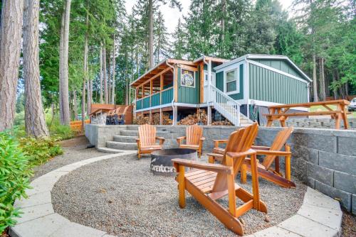 Port Ludlow Getaway on Hood Canal Near Hiking