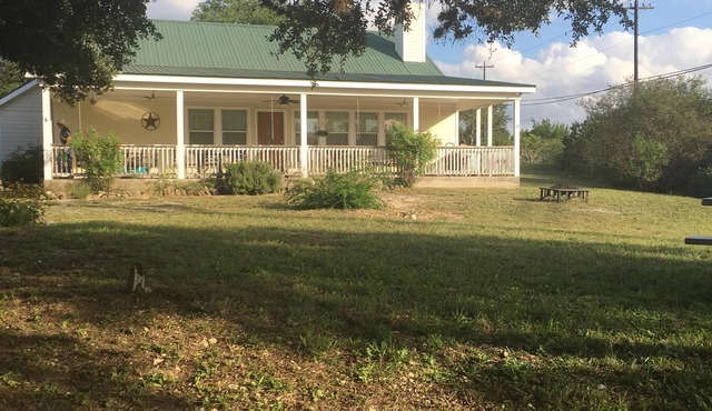 Private Deck on the Guadalupe River! Start your float on the Horseshoe here!