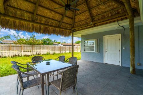 Private Vacation Home Near Beach Newly Renovated in Deerfield Beach