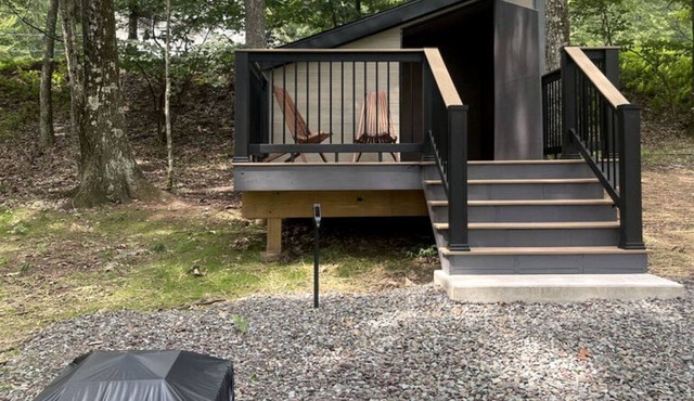 Quaint Cabin Perfect for a Relaxing Escape in Pennsylvania in Benton