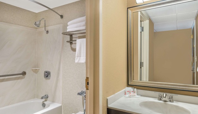 Ramada Hotel & Conference Center by Wyndham Paintsville in Paintsville