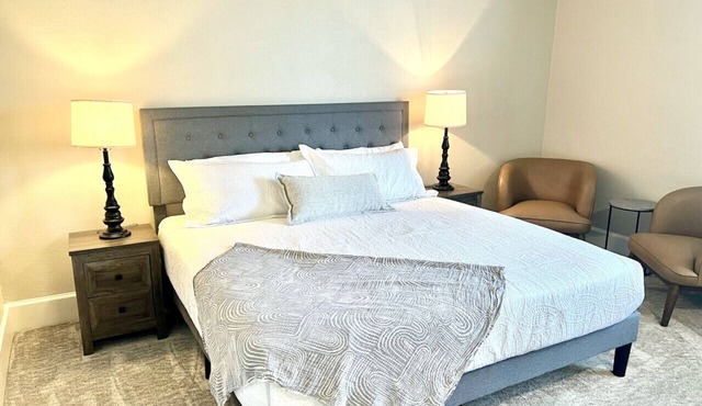 Refined Comfort Near Kentucky`s Finest Farms