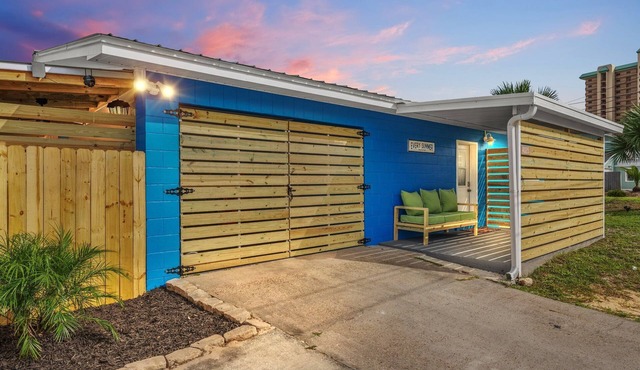 Sea Escape: PCB Two Blocks From Beach in Panama City Beach