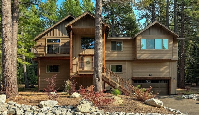 South Lake Tahoe Escape - Gourmet Kitchen & Spa in South Lake Tahoe