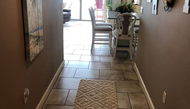 Spacious Coral Reef 803-Condo 2 BR/2 Bath with WiFi in amazing Panama City Beach in Panama City Beach