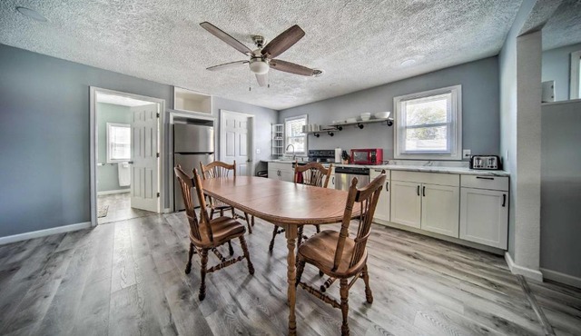 Spacious Geneva House < .5 Mi to The Strip!