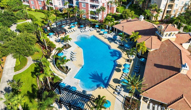 Spacious with a fully stocked kitchen – after this, you'll skip the hotel stay!
