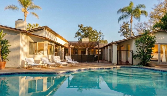Spanish Villa Heated Pool/Jacuzzi/Pingpong/Mini-golf