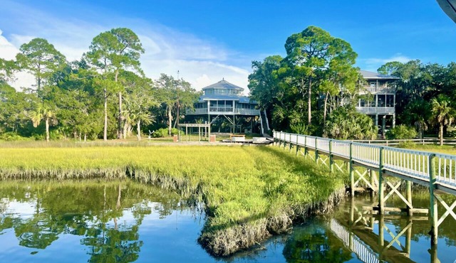 Spectacular Waterfront Property at Cloud 9!