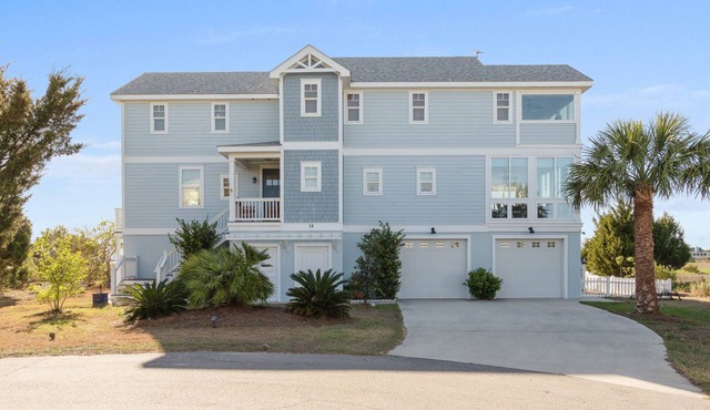Stunning Harbor Island Home, Ocean Views, Golf Cart, Walk to Beach & Resort Amenities Included! in Saint Helena