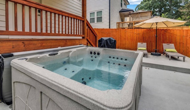 Stylish Modern Boho Luxe Oasis Near Downtown ATL w/Spa & Firepit in Atlanta