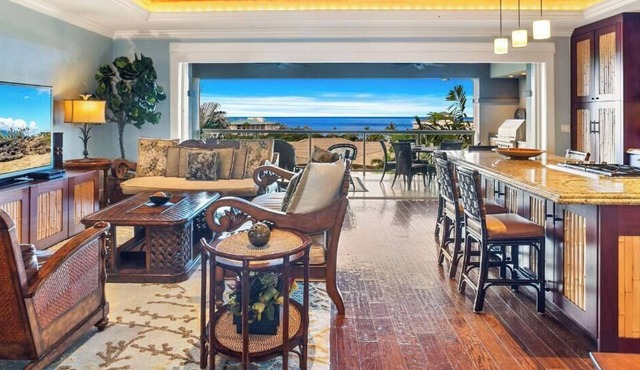 Summer Deal Luxury Wailea Villa with Ocean View Lanai and Pool