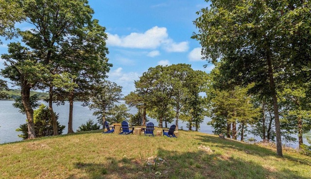 Sunset Island - 2 bed/1.5 Ba Guest house w/Dock in Jay
