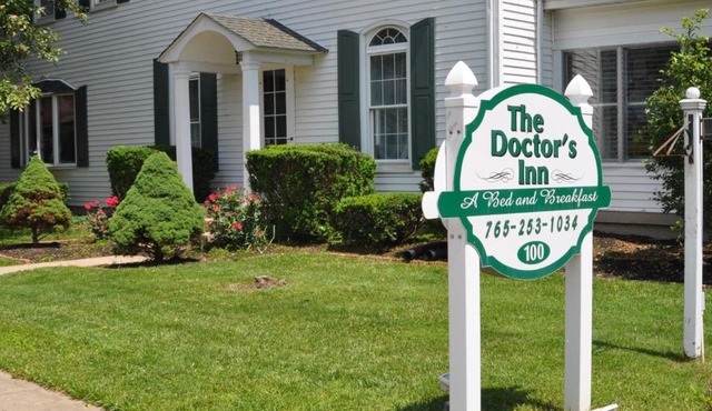 The Doctors Inn in West College Corner