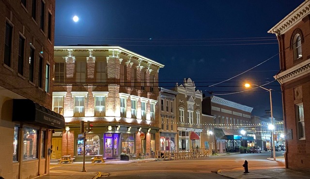 The Drinking Gourd: Stunning Penthouse in Historic Downtown Cambridge in Cambridge