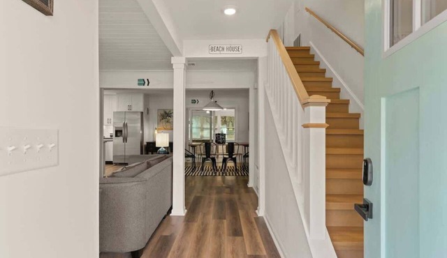 The Palm/Pet- Friendly