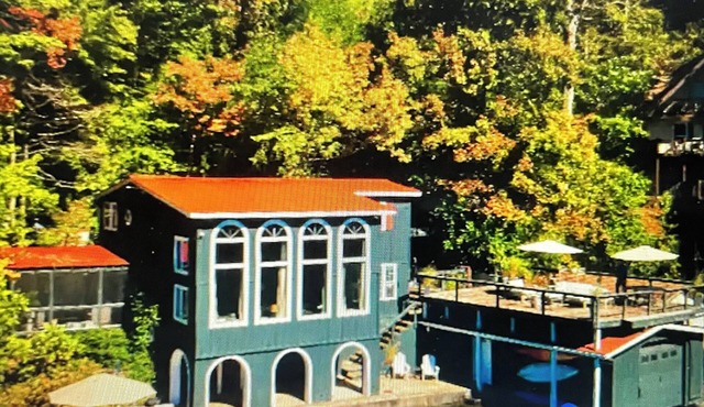 The Red. Amazing lakefront retreat with BIG views, big decks, and a 'Lake Pool'!