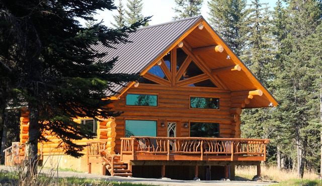 Unique Alaskan log home in trees & wild flowers on 14-acre private homestead. in Anchor Point