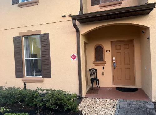 Vashay's Lovely vacation pad at Disney
