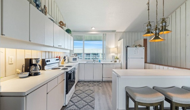 Walkable * 20% Weekly Disount * 30% Monthly Discount * Gulf Front * Townhouse in Cedar Key