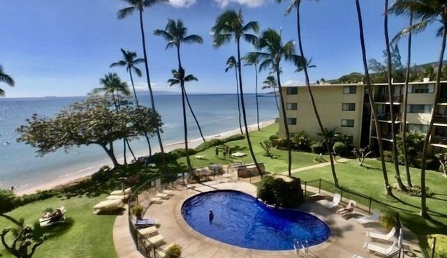 Where Blue Waters Beckon Maalaea Remodeled 2BR Condo Ocean Views Harbor