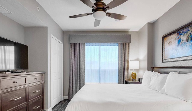 Wyndham Bonnet Creek -Lazy River, Mini Golf, Pools– Steps from Disney Magic-2 Bd in Lake Buena Vista