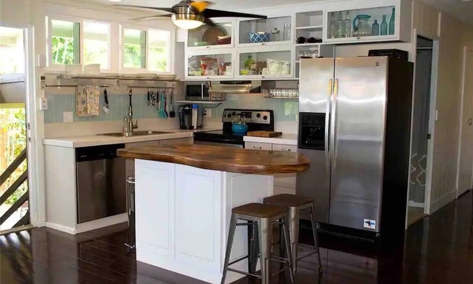 Pupukea House | 3 bedroom bungalow a short walk from beach!