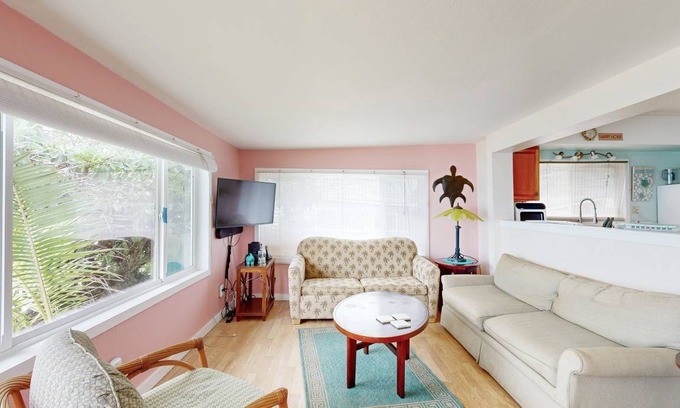Punaluu Cottage | 54 m² Cabin ∙ 1 bedroom ∙ 4 guests
