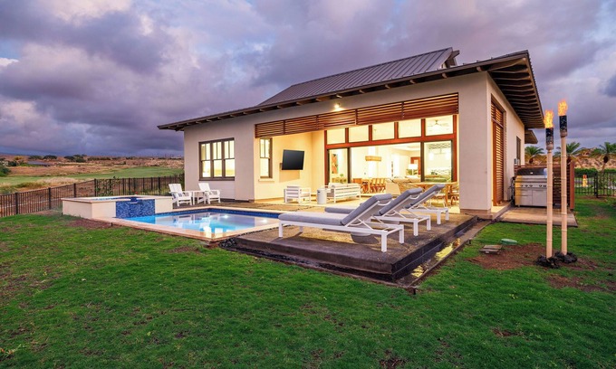 Kamuela House | Amaui Island Escape New 4-bedroom home, Free Access to Mauna Kea & Hapuna Beach!