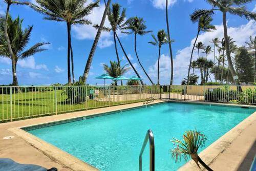 Punaluu Apartment | Apartment ∙ 2 bedrooms ∙ 6 guests