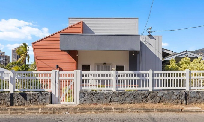 Pacific Heights House | Honolulu 30+ Night Island Retreat – Spacious 4BR