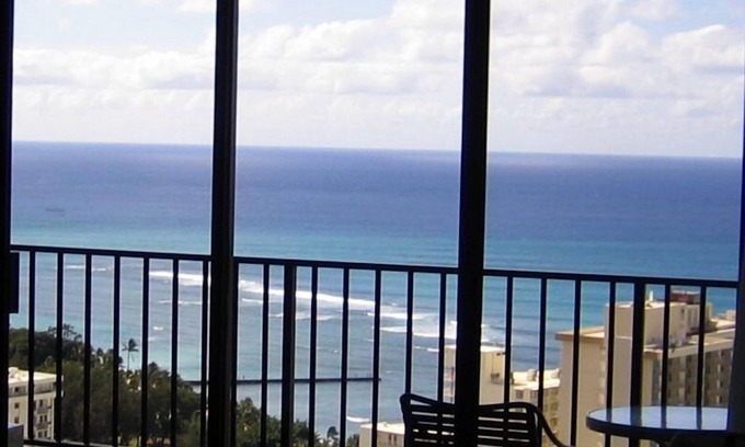 Waikiki Condo | Magnificent Ocean View Penthouse, FREE PARKING-n Pool renovation until 2026