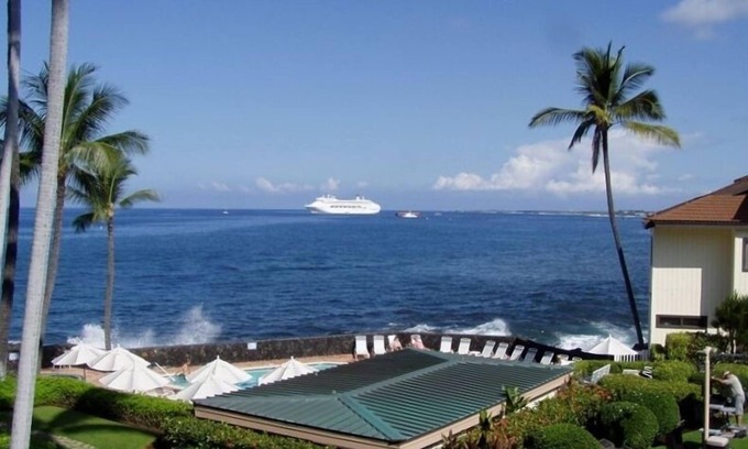 Kailua-Kona Condo | Ocean Front at a Safe Distance! Plus Full View Garden & Pool!