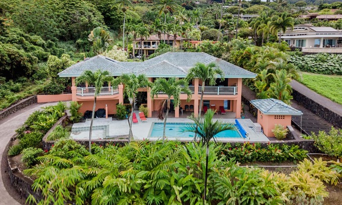Kailua-Kona House | 🏖️Spectacular Ocean Views | Beautiful Landscape | Private Pool and Lanai
