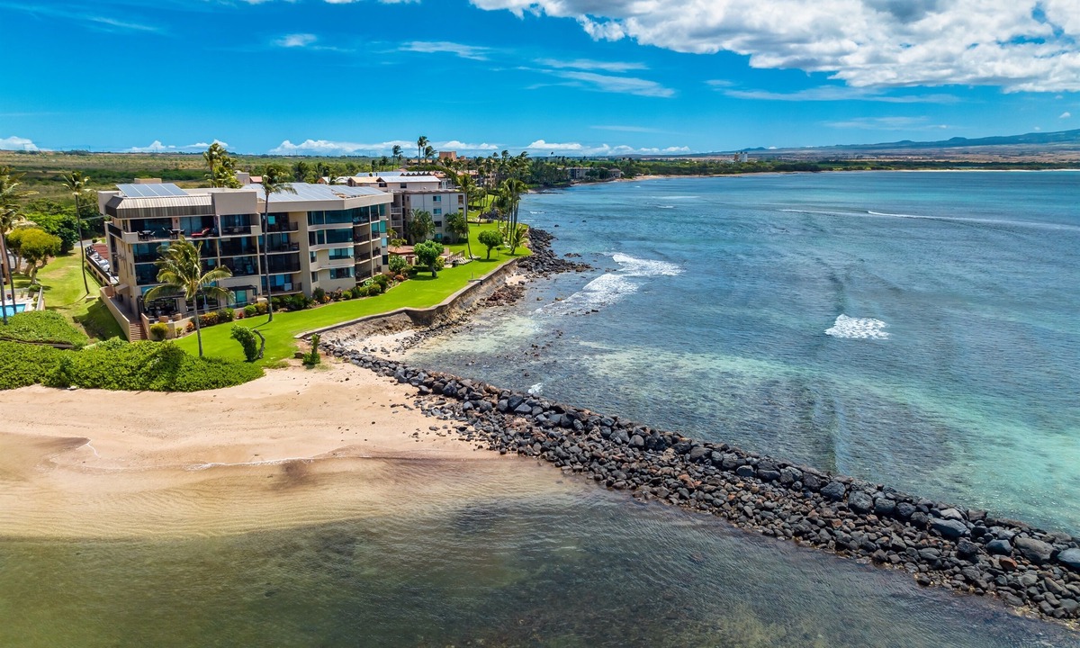 Maalaea Condo | Direct Beachfront with Spectacular Oceanviews!