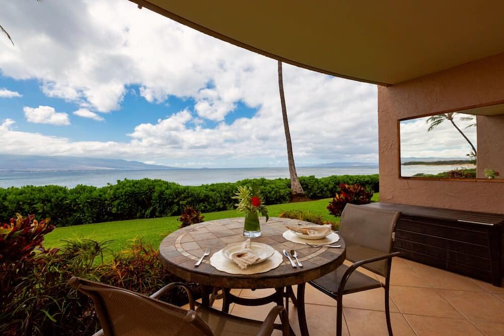 Maalaea Condo | Hawaii Life Rentals Presents Island Sands 110