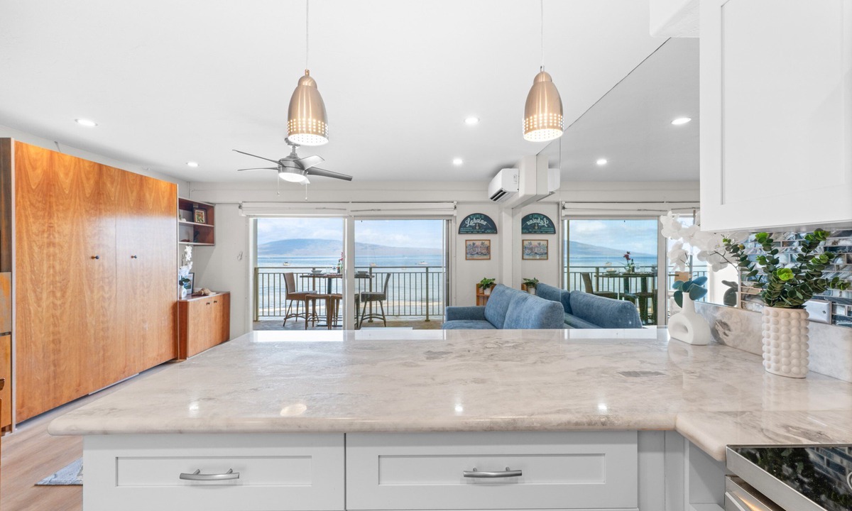 Historic Lahaina Front Street Condo | New Listing! Heart of Lahaina, an Oceanfront stay