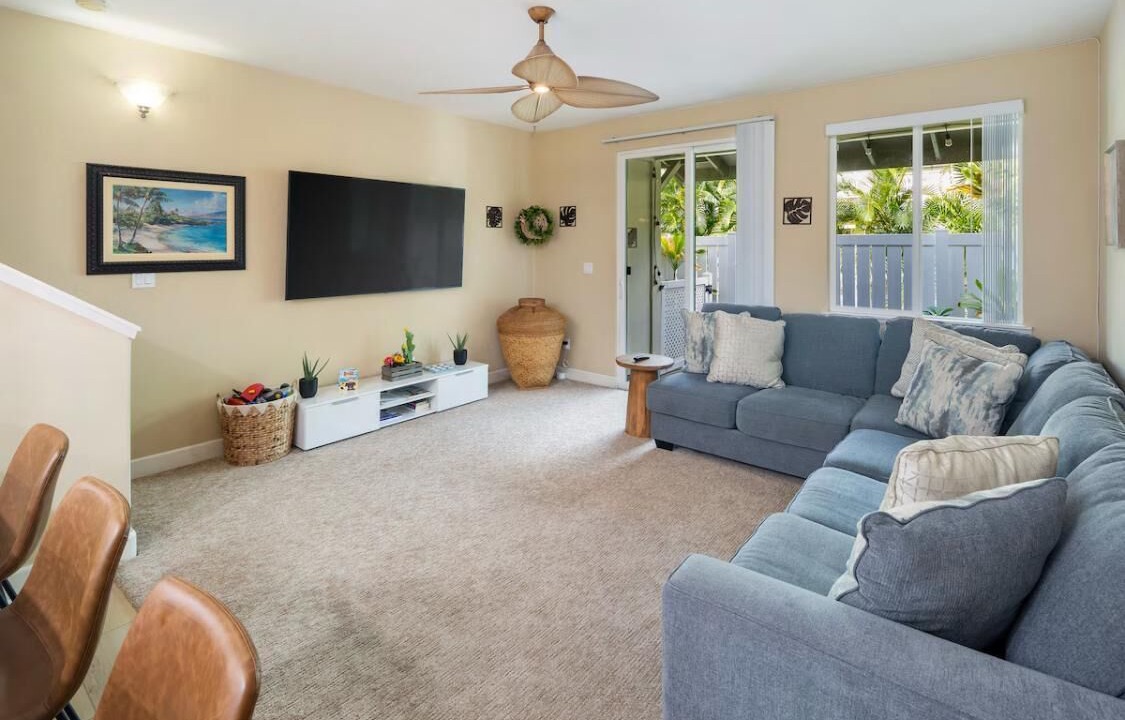 Kapolei House | Modern Family Beach Villa near shops and dining