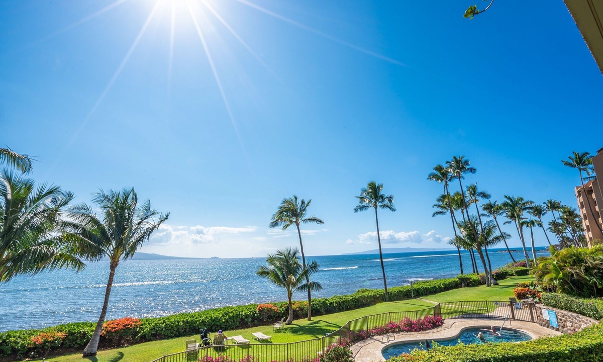 Maalaea Condo | Ocean Front & Budget Friendly: Maalaea Banyans 204 - The Perfect Couples Getaway
